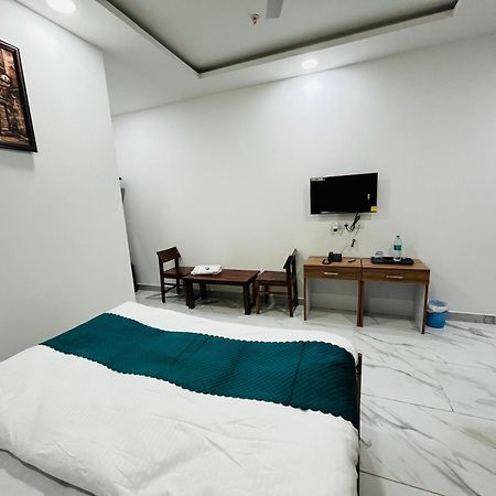 Townhouse Happy Habitat Guest House Greater Noida Exteriér fotografie
