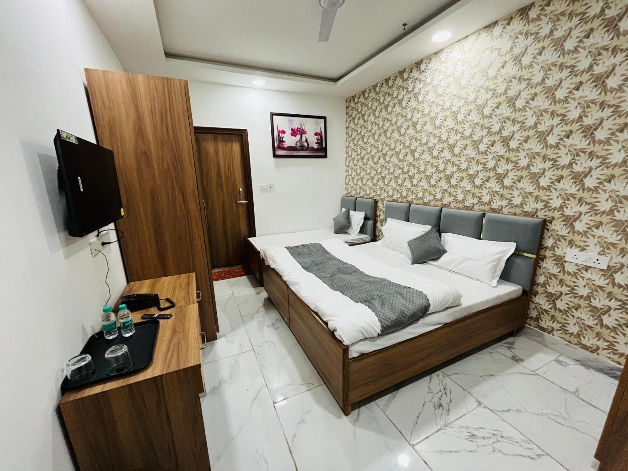 Townhouse Happy Habitat Guest House Greater Noida Exteriér fotografie