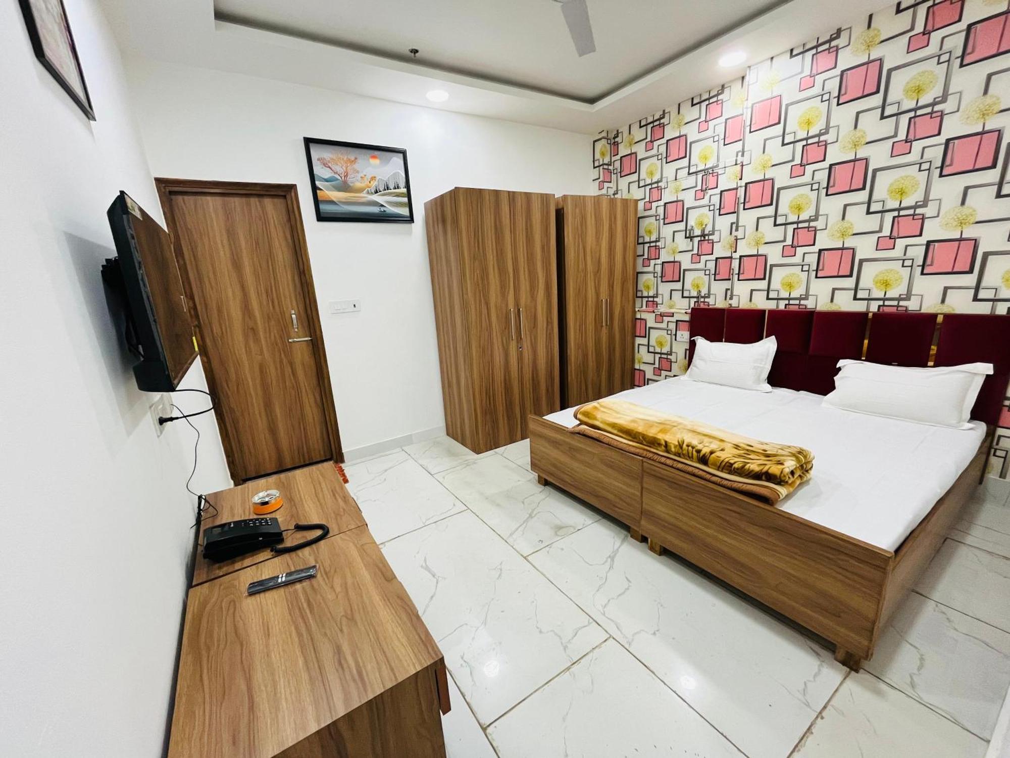 Townhouse Happy Habitat Guest House Greater Noida Exteriér fotografie
